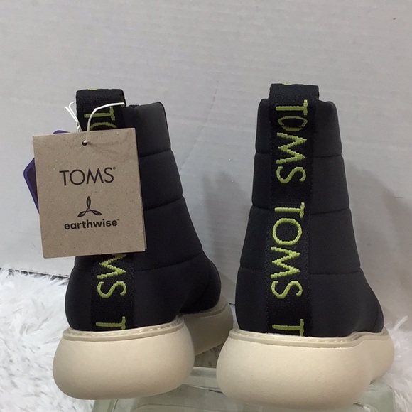Toms Shoes - Toms Alpargata Mallow Puffer black boots NWT